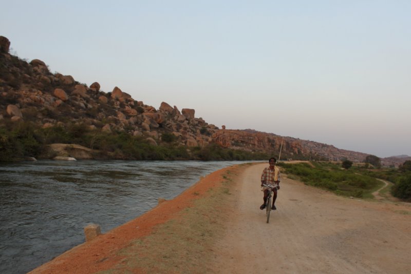 The fast flowing river to or from Sanapur reservoir.